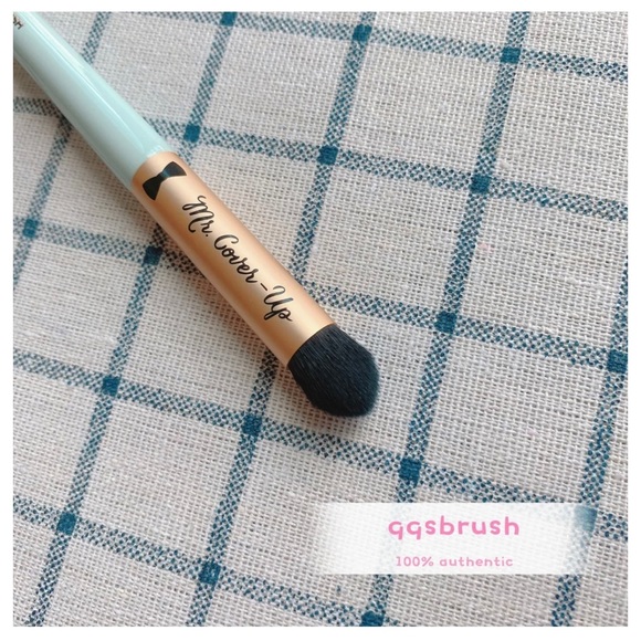 NWT Too Faced MR. COVER-UP Perfect Concealer Brush - Picture 3 of 7